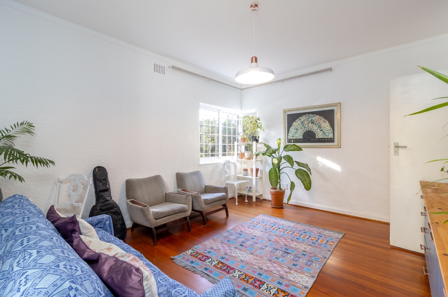1 Bedroom Property for Sale in Oranjezicht Western Cape